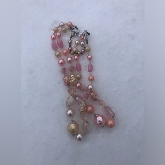 Vintage Japan 2strand pink faux pearl choker - Picture 4 of 10